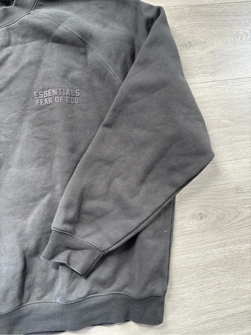 Fear of God Essentials Crewneck - Picture 3 of 5
